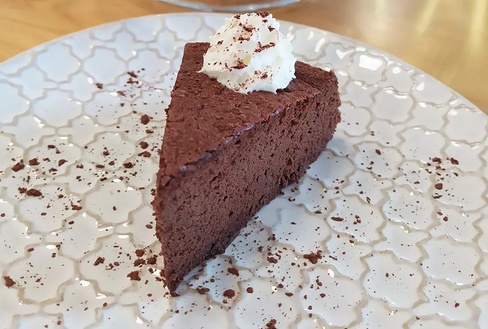 Torta al cioccolato con 3 ingredienti