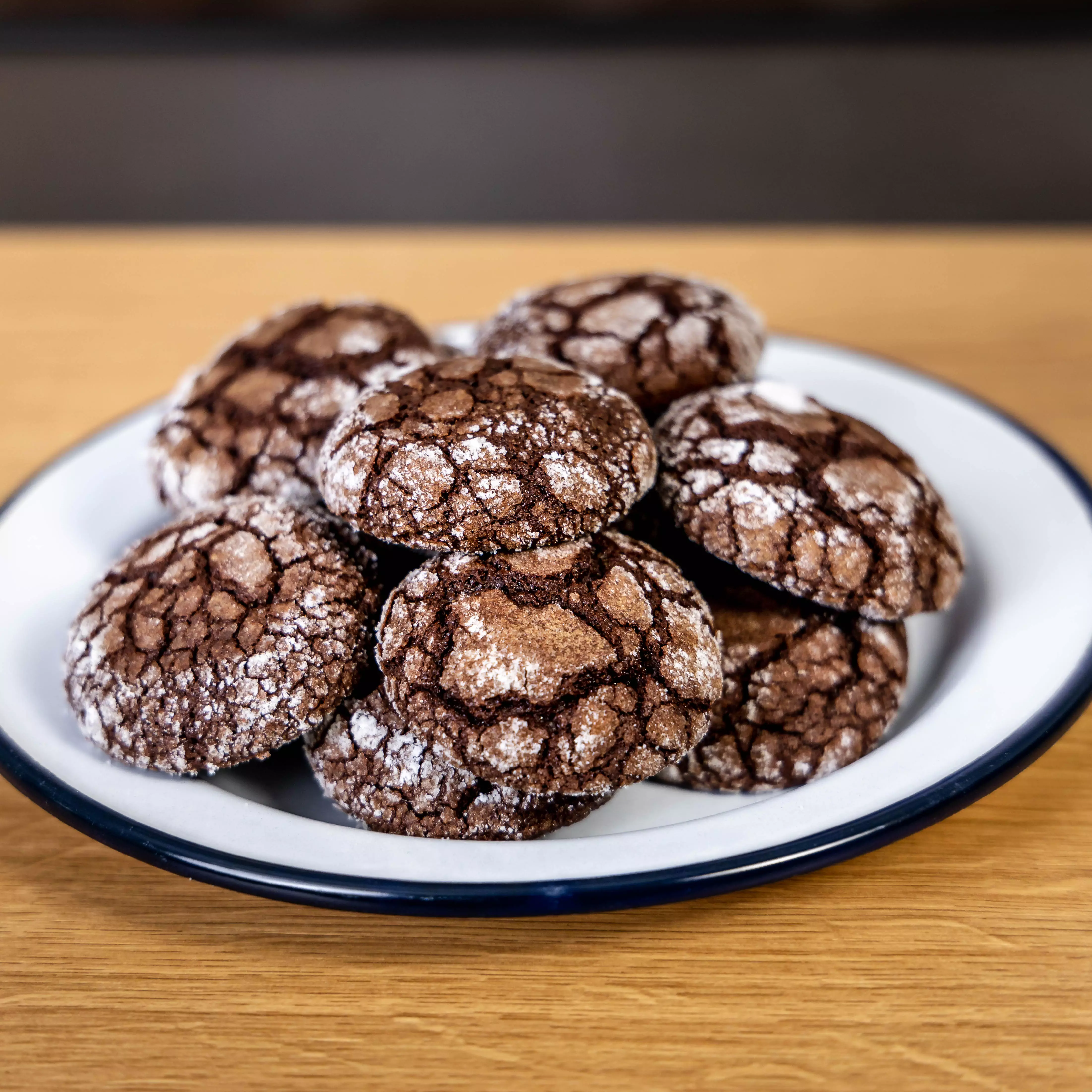 Biscotti screpolati al cioccolato