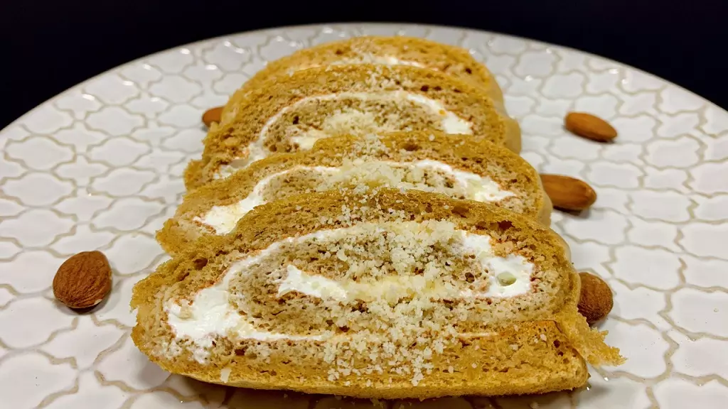 Rotolo di mandorle festivo