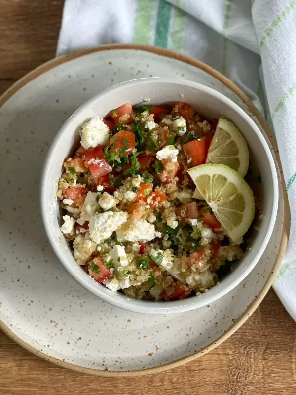 Insalata estiva con quinoa