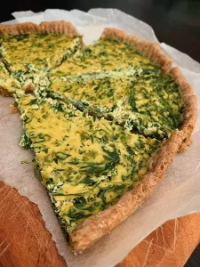 Torta salata agli spinaci (vegana) immagine
