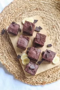 Brownies alla banana e cioccolato